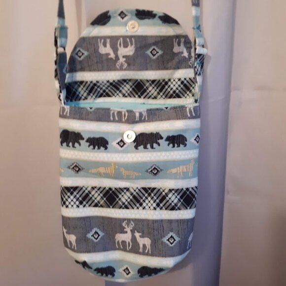 NEW Woodland Creatures Western print Crossbody Pouch Purse bag Flip Top Sling - Picture 8 of 12